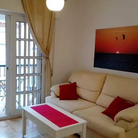 Apartment Bonito, Luminoso, Cerca Del Mar Con Parking